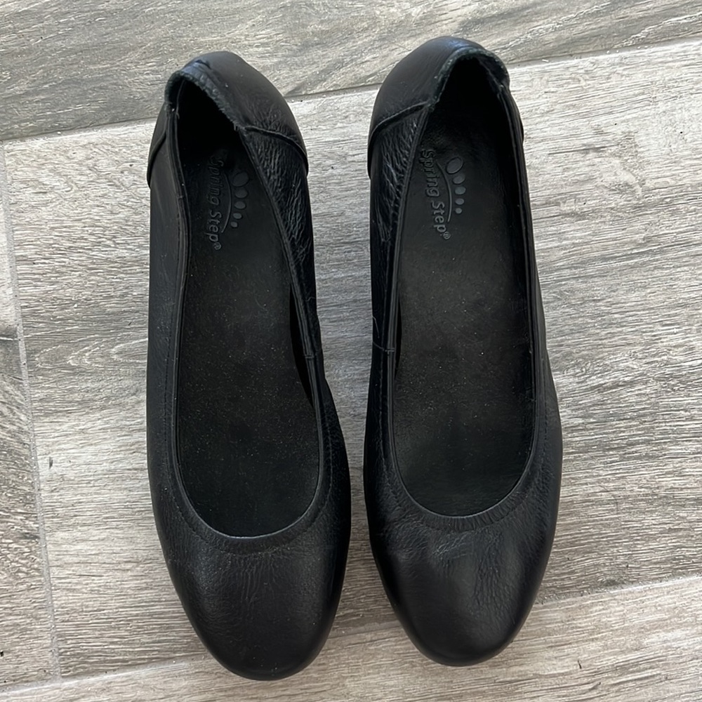 Spring Step Black Wedge Flats - Picture 2 of 6